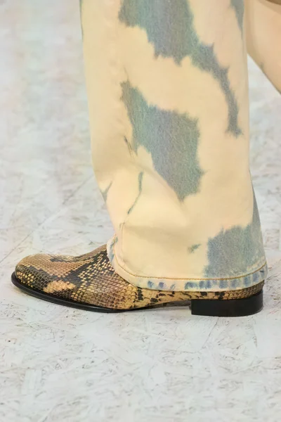 Look 77